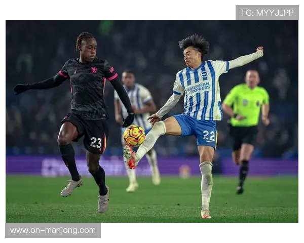 日本边锋三笘薰复出在即,已参加布莱顿全队合练 日本边锋三笘薰复出在即,已参加布莱顿全队合练